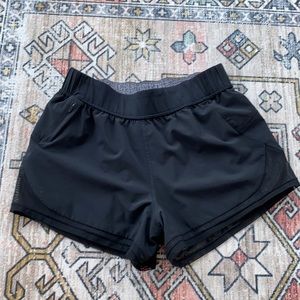 Reversible running shorts